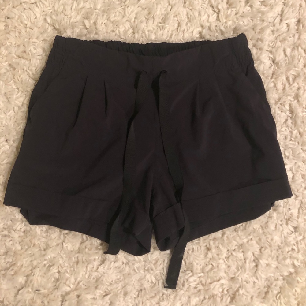 Black Lululemon shorts